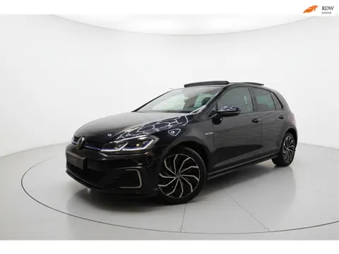 Volkswagen Golf 1.4 TSI PHEV GTE PANO VIRTUAL ACC CAMERA