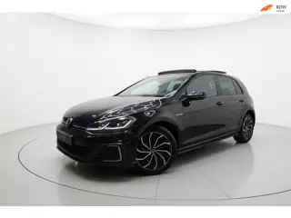Volkswagen Golf 1.4 TSI PHEV GTE PANO VIRTUAL ACC CAMERA