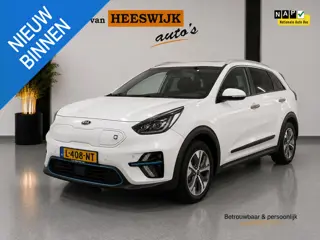 Kia e-Niro DynamicPlusLine 64 kWh Navigatiesysteem | Open dak | Parkeersensoren |Stoelverwarming | L