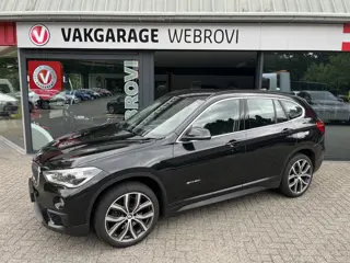 BMW X1 sDrive20i Executive Automaat Beurt Nederlands Trekhaak