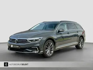 Volkswagen Passat Variant 1.4 TSI PHEV GTE | Trekhaak | Matrix IQ | Massage | Virtual | 360 | Carpla