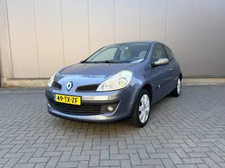 Renault Clio 1.6-16V Privilège
