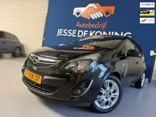 Opel Corsa 1.4-16V BlitZ / bj.2014 / 5 deurs / airco / NAP met 133410 km.en APK tot 05/2027 / sportv