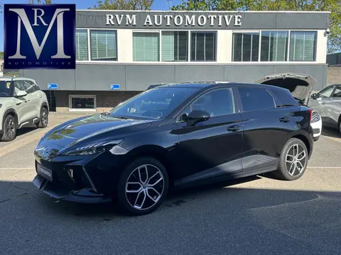 MG MG4 Electric Luxury 64 kWh LONG RANGE | SOH 96% | 15.000KM | 360° CAMERA | STOEL & STUURVERWARMIN
