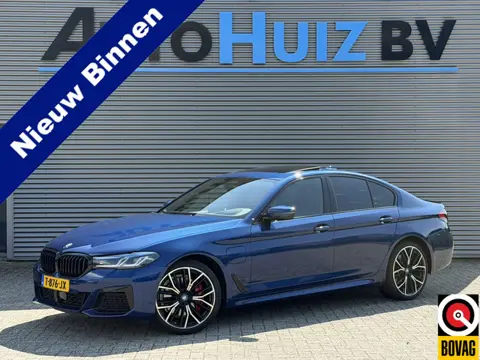 BMW 5 Serie 530e High Executive M Sport Pro Individual kleur Le Mans Blue Head-Up Display Harman-Kar