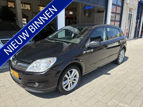 Opel Astra 1.4 Cosmo 5-DEURS/AIRCO/NAVI/CRUISE (bj 2008)