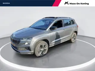 Skoda Karoq 1.5TSI/150PK ACT Sportline DSG · Panoramadak · Navigatie · Apple/Android Car Play · Gara