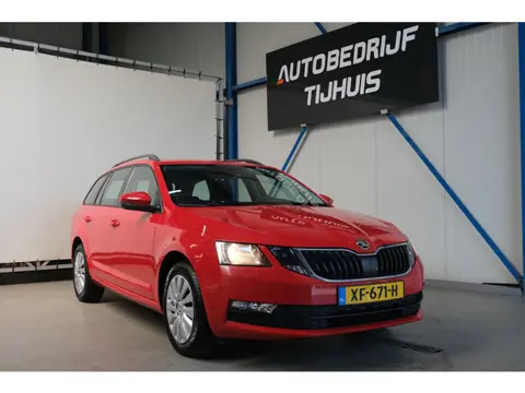 Skoda Octavia Combi 1.0 TSI Greentech Ambition Automaat - Airco, Cruise, Navi, PDC, Carplay, Trekhaa