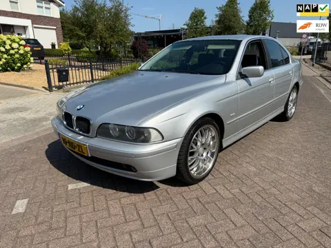 BMW 5-serie 525i Executive *NETJES* **AUTOMAAT**