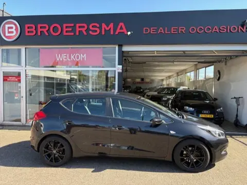 Kia cee'd 1.6 GDI ComfortLine 2 EIGENAAR *DEALERONDERHOUDEN * CRUISE* CLIMATE *NAP *