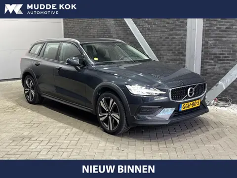 Volvo V60 Cross Country 2.0 D4 AWD Pro | Panoramadak | Trekhaak | Polestar Optimalisatie | Camera | 