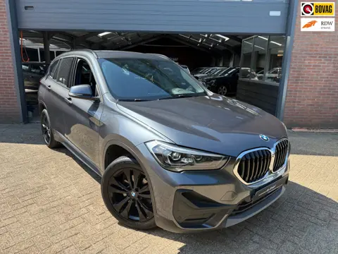 BMW X1 SDrive18i High Executive|FULL-LED/LEDER/H&KARDON|NAVI/CAMERA