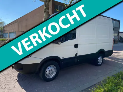 Iveco Daily 35S12 300 / Airco / 170.606 KM / Airbag / 85KW=116PK / Rijdt en Schakelt Goed /GEEN APK 