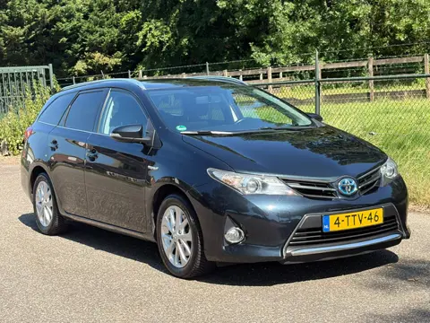 Toyota Auris Touring Sports 1.8 Hybrid Lease /Navi/Pano/Camera/