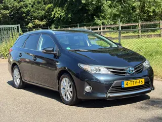 Toyota Auris Touring Sports 1.8 Hybrid Lease /Navi/Pano/Camera/