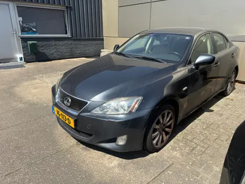 Lexus IS 220d Executive 3.2:1