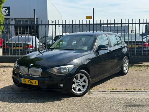 BMW 1-serie 116i Business INRUILKOOPJE!!! (Goed Onderhouden, Airco Ijskoud!!, Nette Auto)