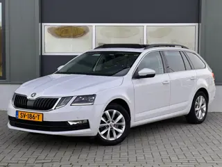 Skoda Octavia Combi 1.5 TSI Business DSG Pano CarPlay BTW