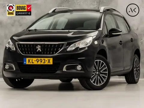 Peugeot 2008 1.2 PureTech Sport Automaat (PANORAMADAK, NAVIGATIE, PARKEERSENSOREN, SPORTSTOELEN, CRU