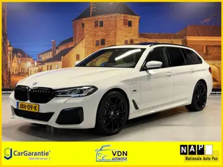 BMW 5-serie Touring 530e M-Sport Aut Panoramadak Camera SOH 89%