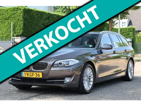 BMW 5-serie Touring 520d High Executive | PANO | NAVI | CLIMA | CRUISE | TREKHAAK | LEDER | DEALER O