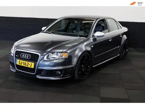 Audi A4 Avant 4.2 V8 RS 4 quattro