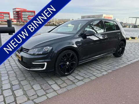 Volkswagen Golf 1.4 TSI GTE panorama dak airco/ecc leder