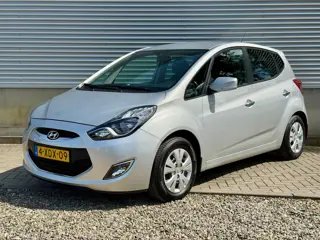 Hyundai Ix20 1.6i i-Motion Automaat [ fm navi,camera,airco,trekhaak ]