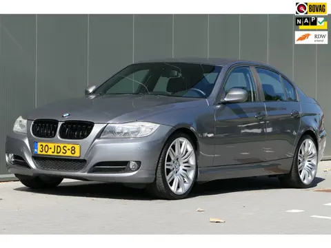 BMW 3-serie 320i Business Line NAP Youngtimer Navigatie Sportstoelen