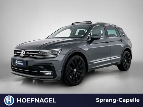 Volkswagen Tiguan 1.5 TSI R-Line | Schuifdak | Camera | Adaptive Cruise | CarPlay | Virtual Cockpit