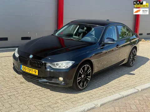 BMW 3-serie 320i High Executive | Automaat | nieuwe ketting!
