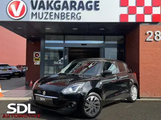 Suzuki Swift 1.2 Style Smart Hybrid // NAVI // CAMERA // STOELVERWARMING // ADAPTIVE CRUISE // AIRCO