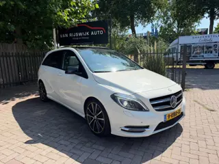 Mercedes-Benz B-klasse 200 Ambition Xenon Leder Pano Nav Stoelverw