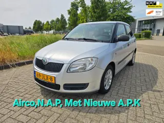 Skoda Fabia 1.2-12V Plus Airco. MET Nieuwe APK