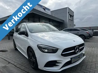 Mercedes-Benz B-Klasse 180 AMG Pano-Dak | Camera | Night | Stoelverw. | Elekt. Klep