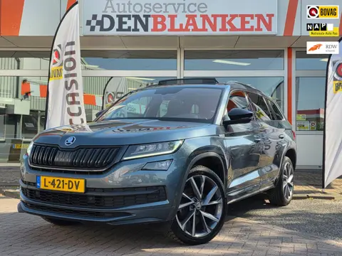 Skoda Kodiaq 1.5 TSI Sportline Automaat BJ.2021/ Panodak / Half Leer / Keyless / Climate Control / L