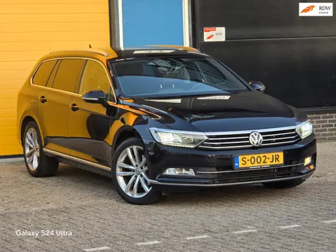 Volkswagen Passat Variant 2.0 TDI Highline Business R / Aut / Acc / 150 PK / Lane Assist / Camera / 
