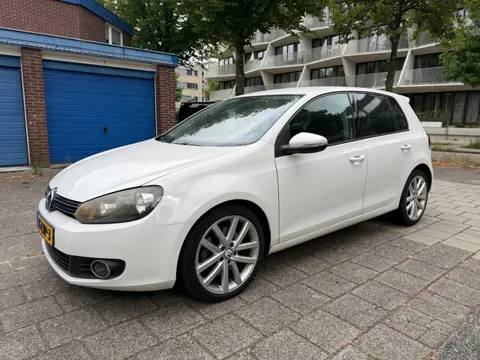 Volkswagen Golf 1.4 TSI Highline AUTOMAAT