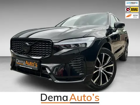Volvo XC60 2.0 T8 AWD R-DESIGN BLACK-LINE BJ2023 455PK SOH 98,54% LUCHTVERING/ PANO/LEDER/H&K/H-UP/3