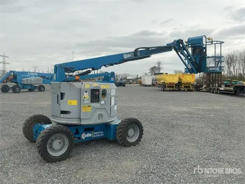Genie Z34/22 4WD Diesel Articulating Boom Lift (bj 2014)