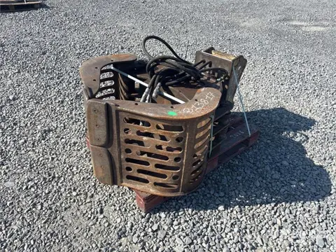 Q/C Rotating Excavator Grapple