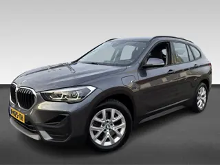 BMW X1 xDrive25e Executive (bj 2022, automaat)
