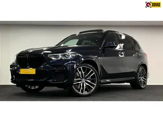 BMW X5 xDrive45e*M-Sport*Pano*Trekhaak*22''*Laser*Luchtvering*Softclose*Headup*
