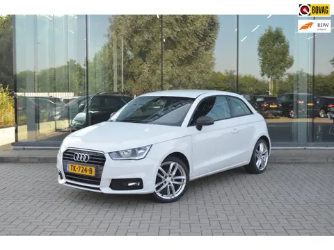Audi A1 1.0 TFSI Pro Line | Automaat | Stoelverwarming