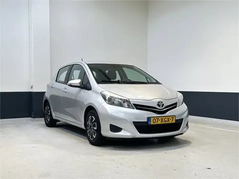 Toyota Yaris 1.0 VVT-i Aspiration |Airco | Camera | NL |
