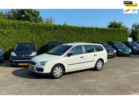 Ford Focus 1.6-16V APK 2027 AIRCO RIJD PRIMA KLEIN PRIJSJE