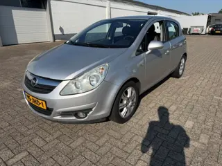 Opel Corsa 1.4-16V Cosmo Nw Ketting, Gr beurt, APK Vol opties
