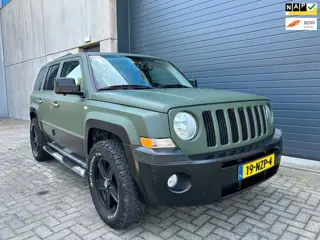 Jeep Patriot 2.4i Limited Liberty AUT LEDER CLIMA 4WD NAP
