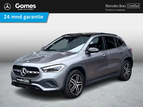 Mercedes-Benz GLA-klasse 250 e Luxury Line | Panoramadak | Night pakket | Leder zwart | Achteruitrij