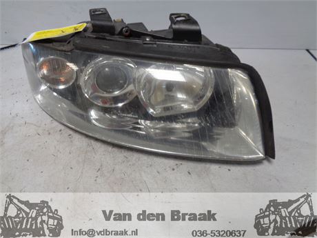 Audi A4 2001-2005 Koplamp rechts